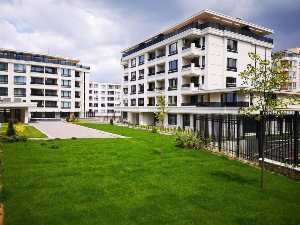 Business&Leisure apartment in Mladost 2 Sofia Exterior foto